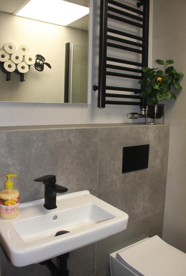 Nikoapartments - Miniapartment 2+2 Краков Экстерьер фото